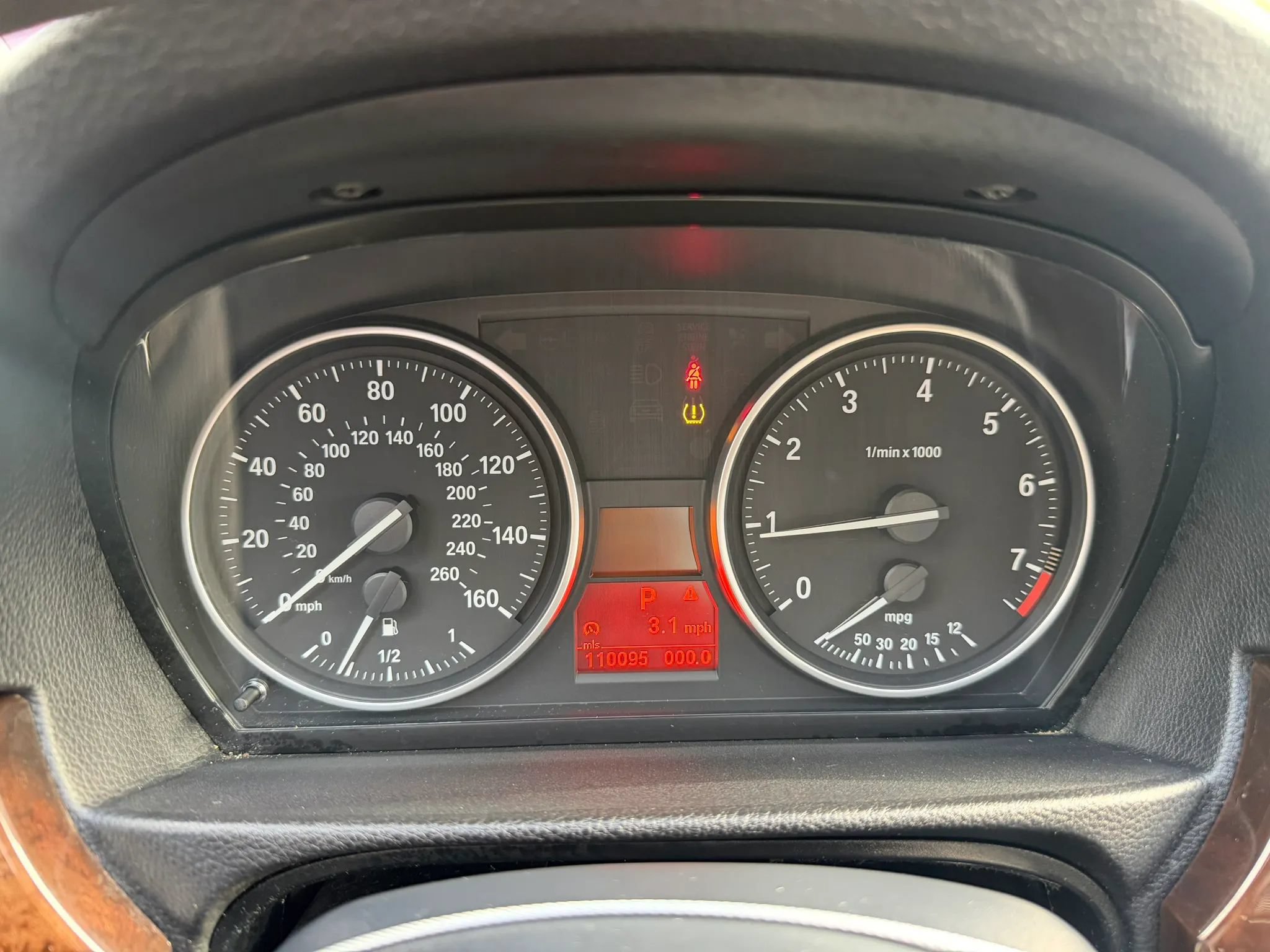 Used 2011 BMW 328i xDrive Sedan AWD/4WD image 10