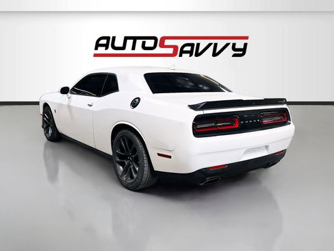 Used 2021 Dodge Challenger R/T Scat Pack w/ Driver Convenience Group RWD image 5