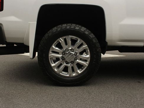 Used 2019 Chevrolet Silverado 2500 LTZ w/ Duramax Plus Package AWD/4WD image 5