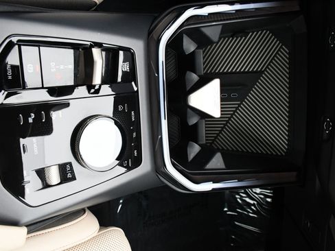 Used 2025 BMW X3 xDrive30i w/ Convenience Package image 15