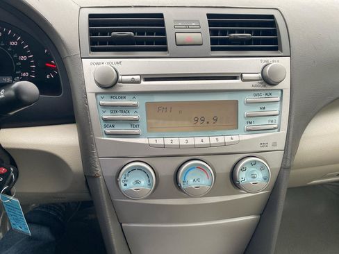 Used 2009 Toyota Camry XLE image 20