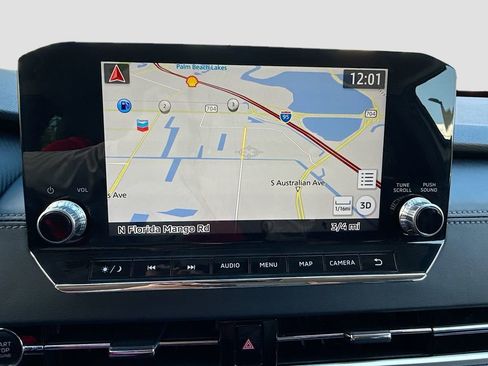 Used 2022 Mitsubishi Outlander SE image 16