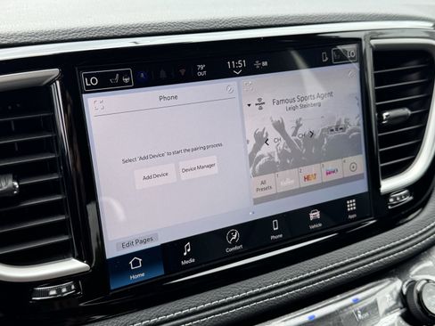 New 2026 Chrysler Pacifica Select FWD image 17