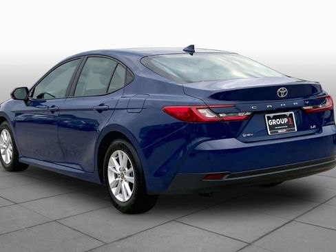 Used 2025 Toyota Camry LE FWD image 12