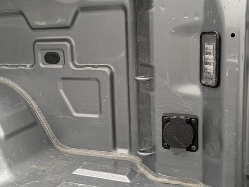 Used 2023 Chevrolet Silverado 1500 LT AWD/4WD image 12