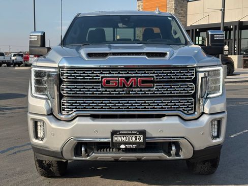 Used 2021 GMC Sierra 2500 Denali w/ Denali Ultimate Package AWD/4WD image 2