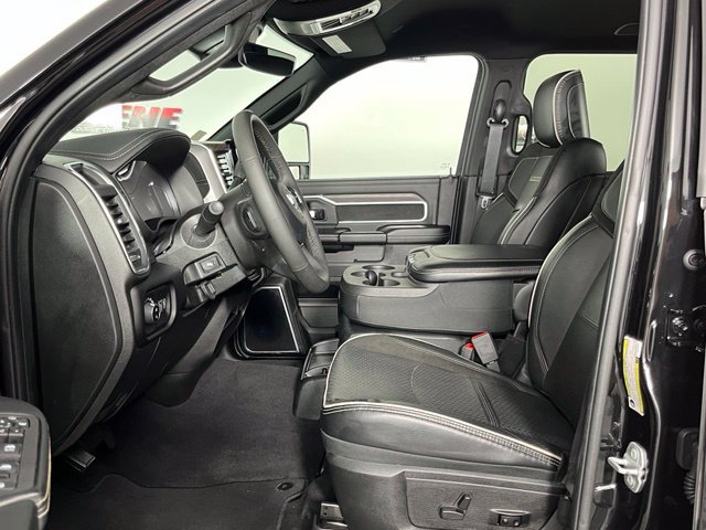 Used 2026 RAM 2500 Laramie AWD/4WD image 24