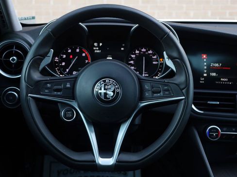 Used 2017 Alfa Romeo Giulia Ti w/ TI 19" Sport Package RWD image 32