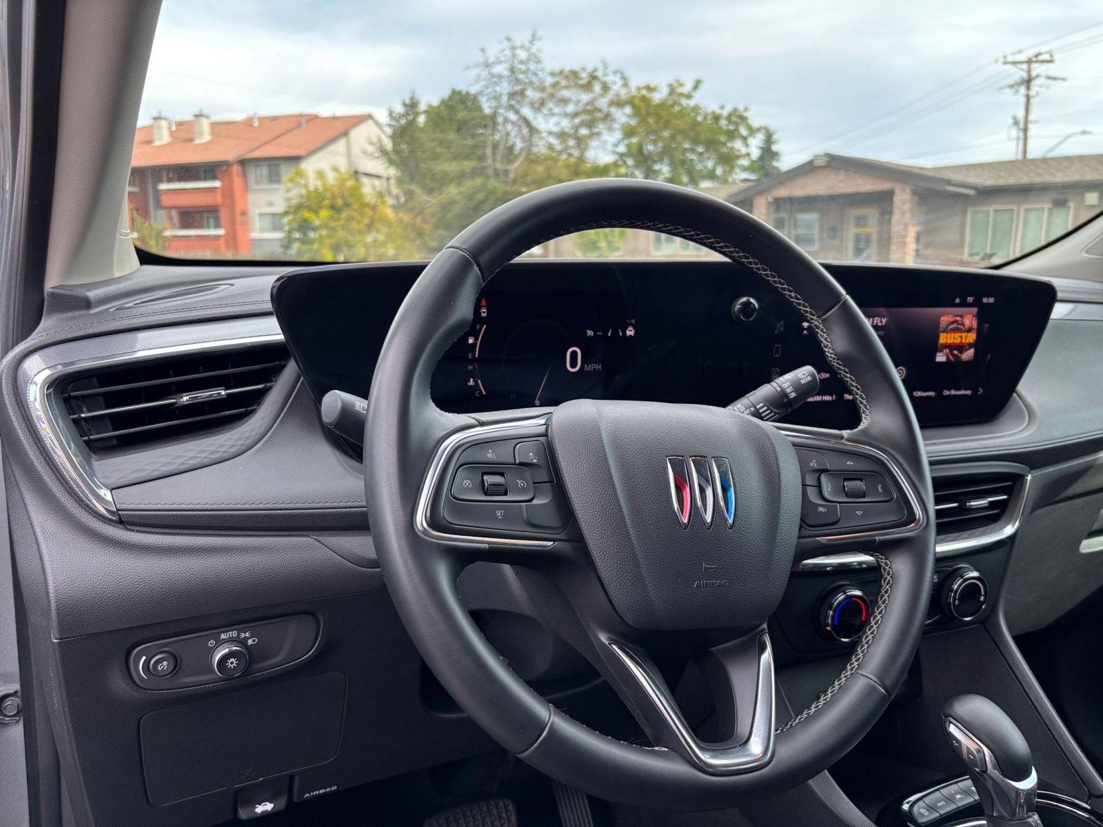 Used 2025 Buick Encore GX Preferred AWD/4WD image 33