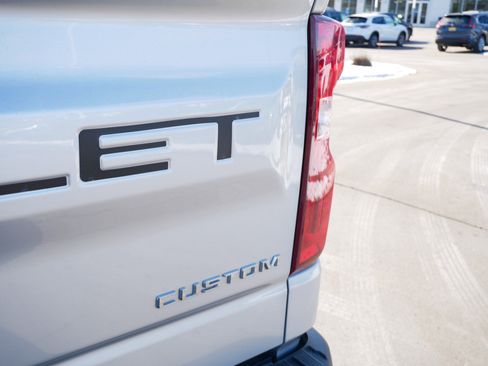 Used 2020 Chevrolet Silverado 1500 Custom Trail Boss w/ Custom Convenience Package image 18