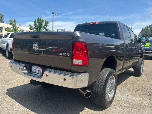 Used 2018 RAM 2500 Tradesman w/ Chrome Appearance Group AWD/4WD image 8