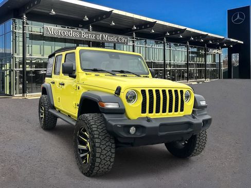 Used 2024 Jeep Wrangler Sport S image 1