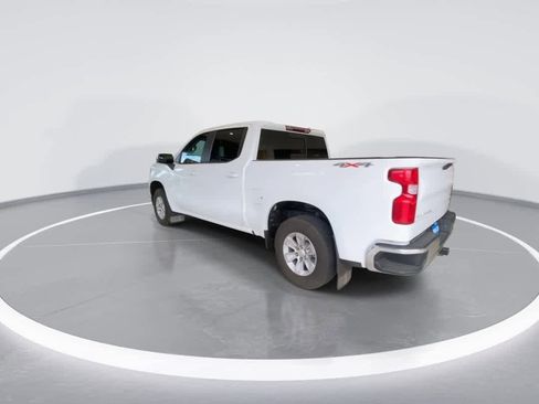 Used 2019 Chevrolet Silverado 1500 LT w/ Convenience Package AWD/4WD image 6