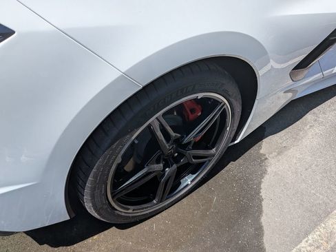 Used 2024 Chevrolet Corvette Stingray Premium Cpe w/ Z51 Performance Package RWD image 10
