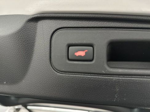 Used 2024 Honda Passport EX-L image 35