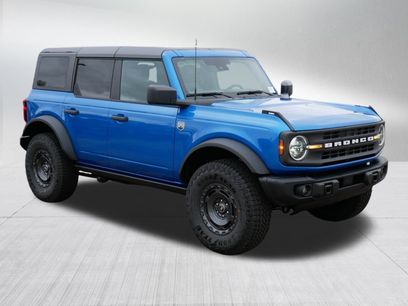 New 2025 Ford Bronco Big Bend w/ Black Diamond Package