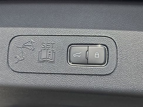 New 2025 Lincoln Aviator 2WD w/ Equipment Group 101A image 29