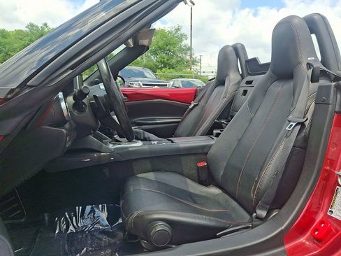 Used 2016 MAZDA MX-5 Miata Grand Touring RWD image 15