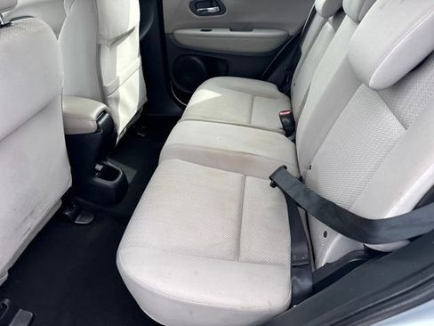 Used 2017 Honda HR-V LX image 17