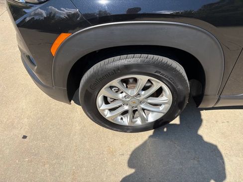 Used 2025 Chevrolet TrailBlazer LS w/ LS Convenience Package AWD/4WD image 47