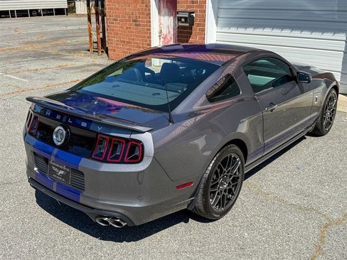 Used 2014 Ford Mustang Shelby GT500 w/ Equipment Group 821A RWD image 37