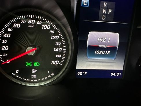 Used 2019 Mercedes-Benz GLC 300 4MATIC image 12