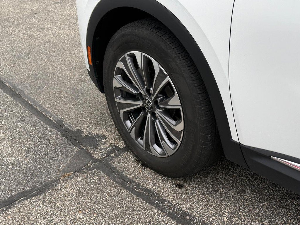 Used 2024 Buick Envision Preferred AWD/4WD image 13