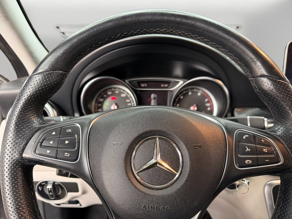 Used 2019 Mercedes-Benz GLA 250 w/ Premium Package image 21