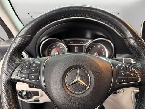 Used 2019 Mercedes-Benz GLA 250 w/ Premium Package image 21