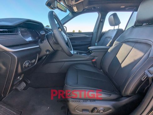 New 2026 Jeep Grand Cherokee Limited AWD/4WD image 24
