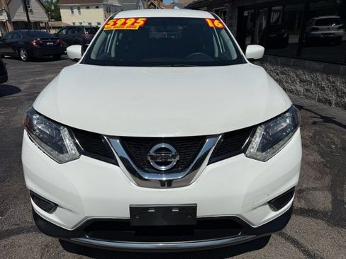 Used 2016 Nissan Rogue S AWD/4WD image 2