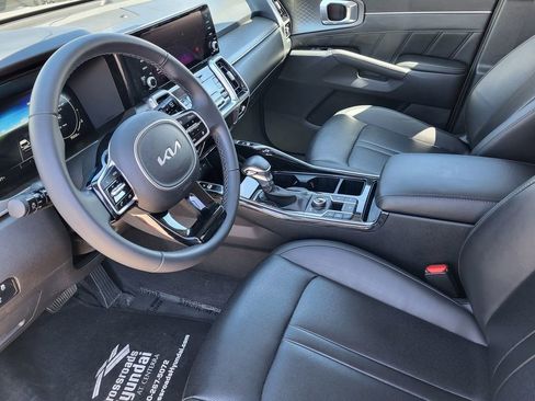 Used 2023 Kia Sorento SX image 12