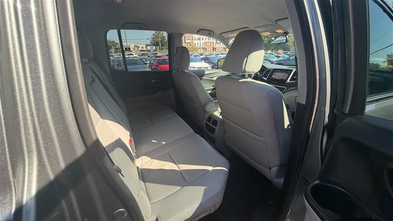 Used 2017 Honda Ridgeline RTL-T image 11