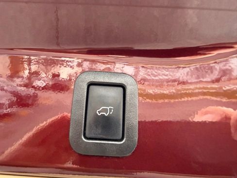 Used 2018 Toyota Highlander Limited Platinum image 21