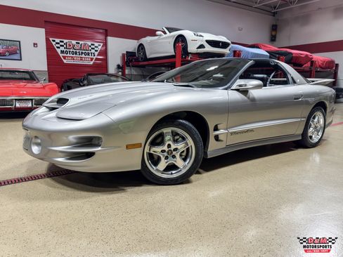 Used 2002 Pontiac Firebird Trans Am image 1