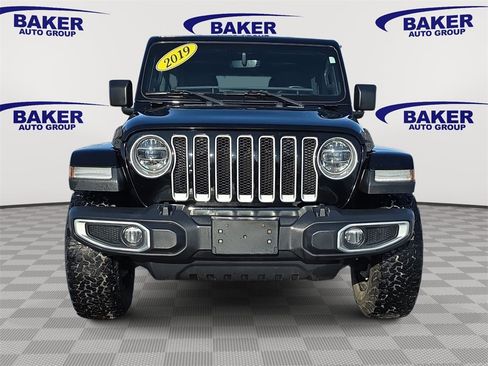Used 2019 Jeep Wrangler Unlimited Sahara w/ Uconnect 4C Nav & Sound Group image 2