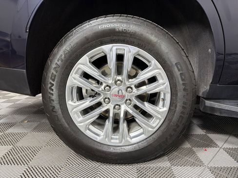 Used 2022 GMC Yukon SLT w/ SLT Premium Package image 16