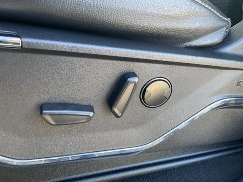 Used 2024 Ford F250 Lariat w/ Sport Appearance Package image 22