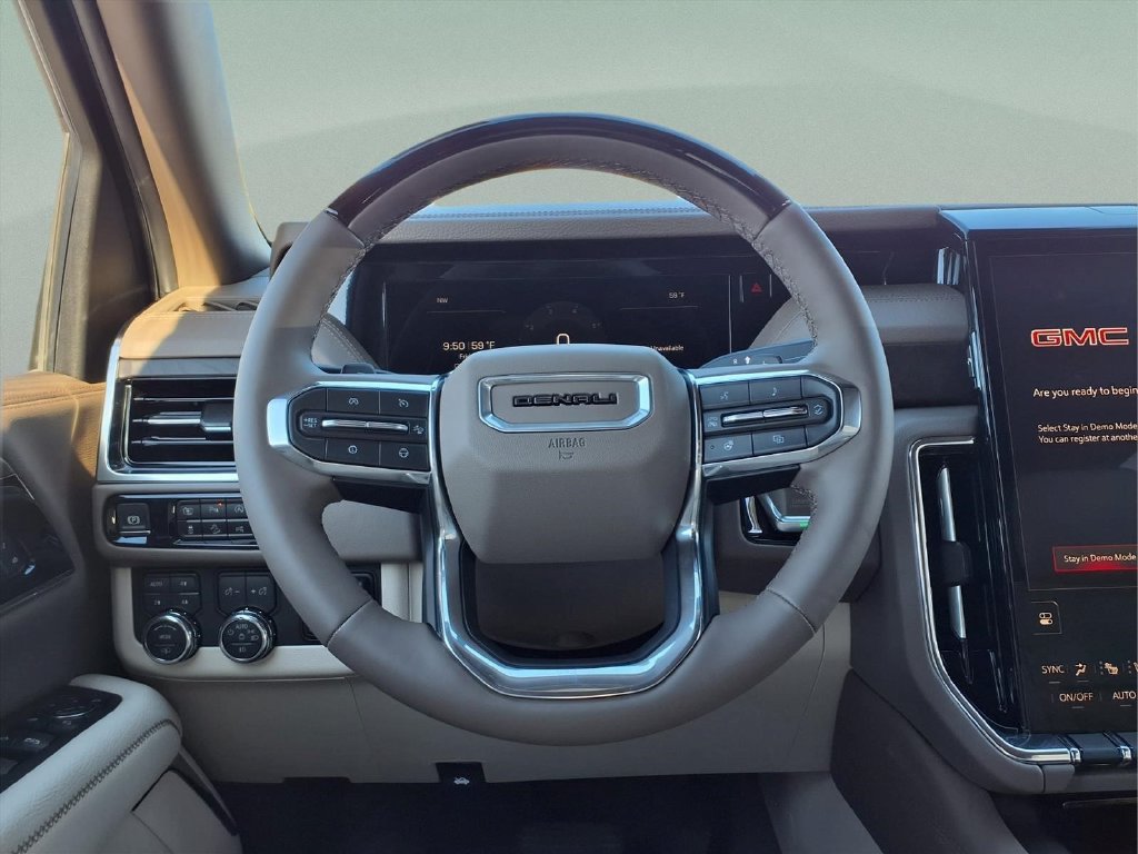 New 2027 GMC Yukon Denali w/ Denali Reserve Package AWD/4WD image 17