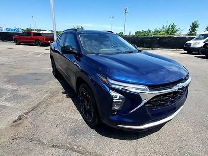 Certified 2024 Chevrolet Trax LT w/ Driver Confidence Package