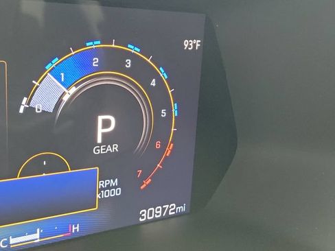 Certified 2024 Chevrolet Colorado ZR2 w/ Technology Package AWD/4WD image 28
