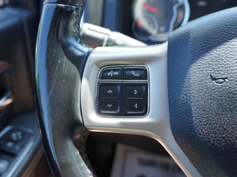 Used 2018 RAM 1500 Laramie w/ Convenience Group AWD/4WD image 12