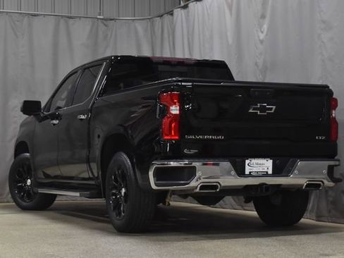 Used 2022 Chevrolet Silverado 1500 LTZ w/ LTZ Premium Package AWD/4WD image 2