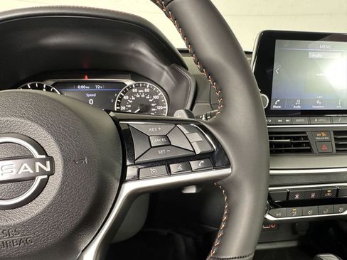 New 2025 Nissan Altima 2.5 SR image 17