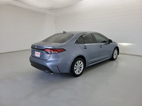 Used 2026 Toyota Corolla XLE FWD image 5
