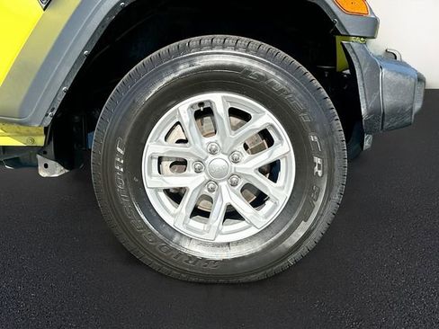 Used 2023 Jeep Wrangler Sport S image 30