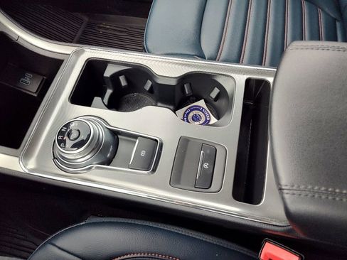 Used 2023 Ford Edge SEL w/ Sport Appearance Package image 24