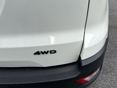 Used 2022 Ford EcoSport SES image 35