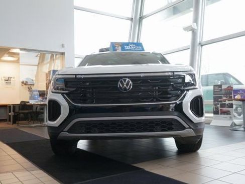New 2024 Volkswagen Atlas Cross Sport SEL image 2