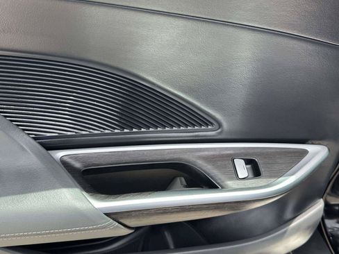 Used 2025 Lucid Air Pure RWD image 44